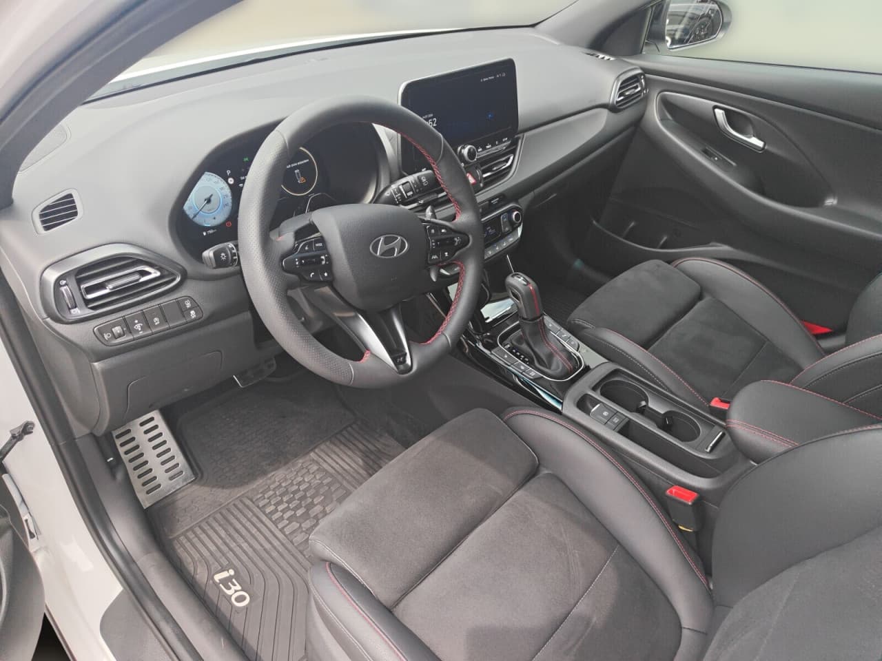 Hyundai i30 - zdjęcie 10