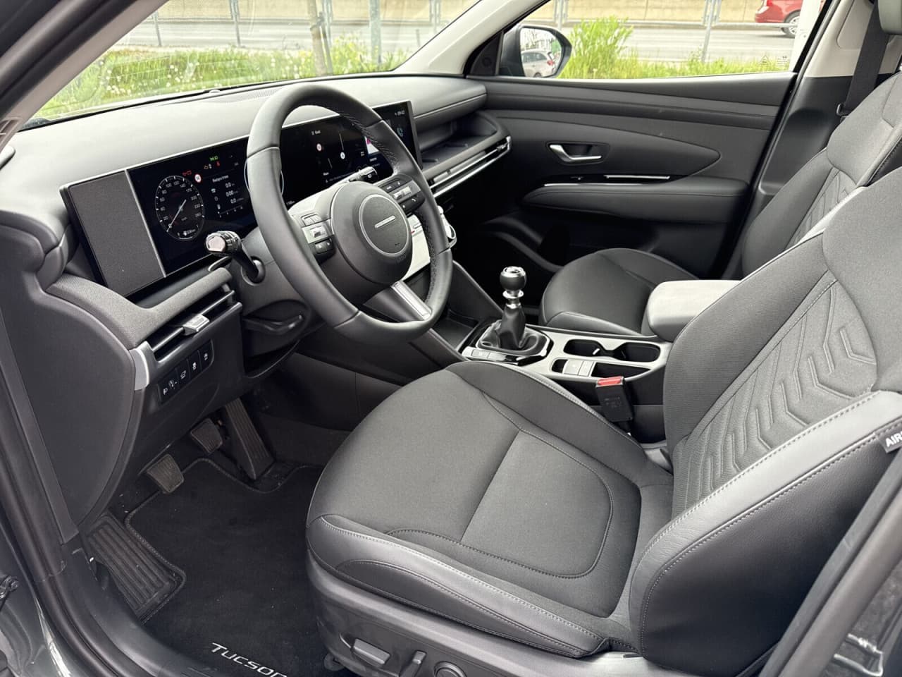 Hyundai Tucson - zdjęcie 9