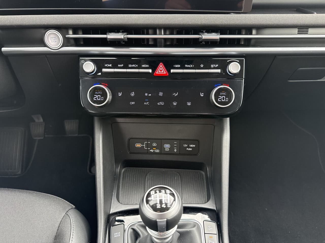 Hyundai Tucson - zdjęcie 16