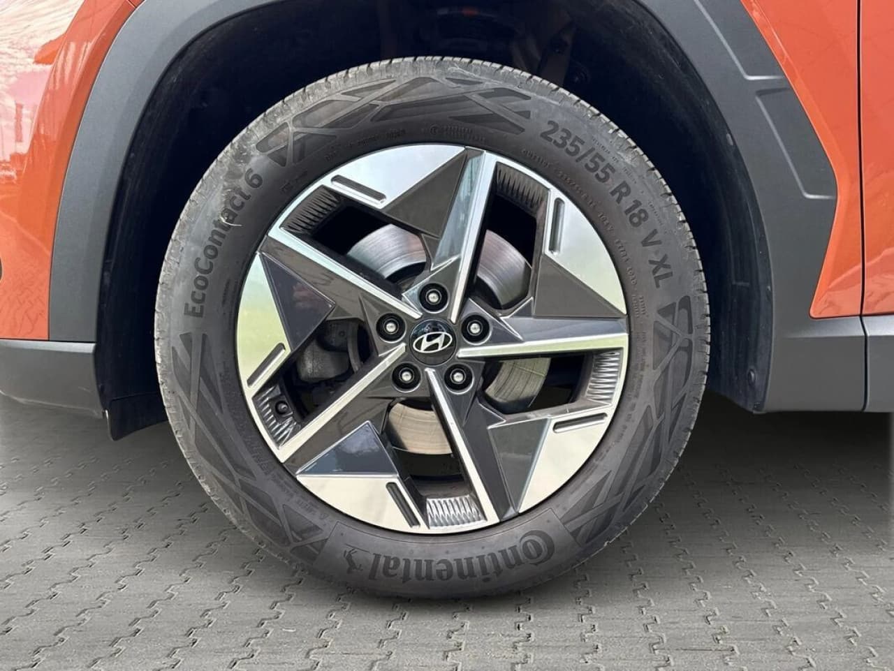 Hyundai Tucson - zdjęcie 11